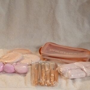 Source Unknown Peach Pink Makeup Brush and Tool Set